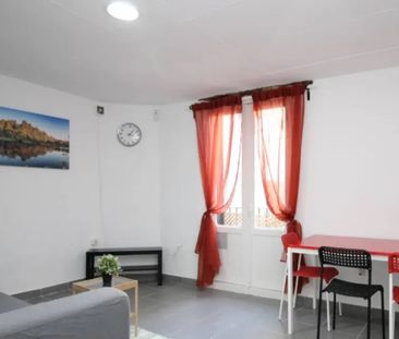 Carrer de Corretger, Barcelona, Catalonia 08003 - Photo 3