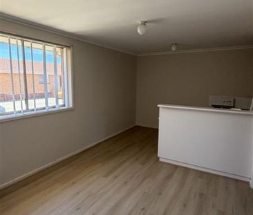 5/15 Adams Street, Queanbeyan - Photo 4