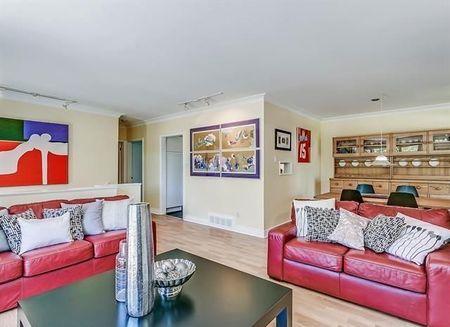 For Lease - 186 Tweedsdale Crescent, Oakville, Ontario - Photo 4