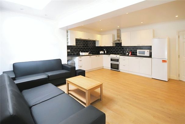 Raymond Crescent, Guildford, Surrey, GU2 7SZ - Photo 1