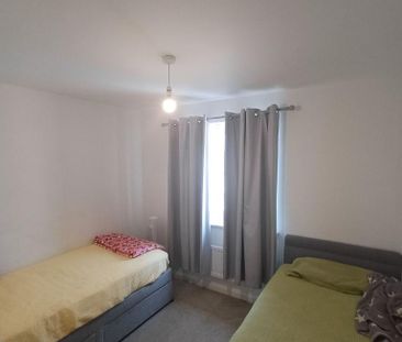3 bedroom semi-detached house to rent - Photo 6
