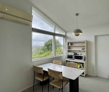 Sunny Classic 3-Bedroom Home for Rent Ã¢ÂÂ 156 Carlisle Road, Nor... - Photo 3