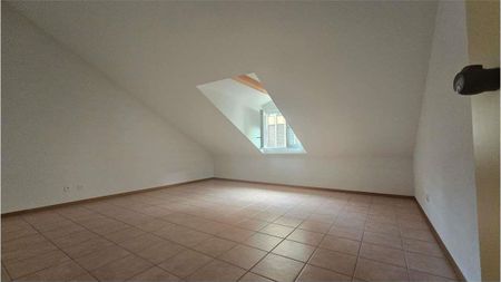 Atticapartment mit 4.5 Zimmern in Chiasso - Photo 3
