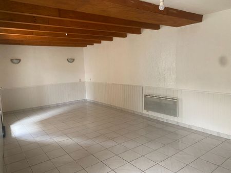 Location maison 4 pièces, 94.00m², Les Aires - Photo 2