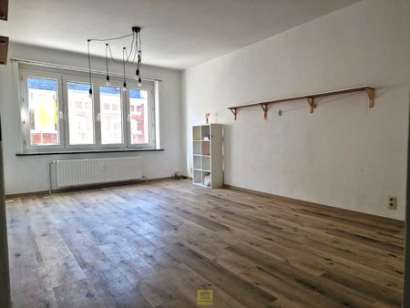 Modern en lichtrijk appartement te huur op toplocatie in Gent - Photo 4