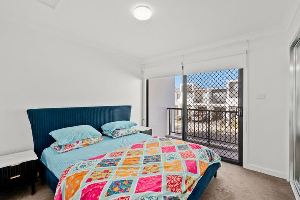 4 Bedroom Home - Walk to the Station! - Photo 1