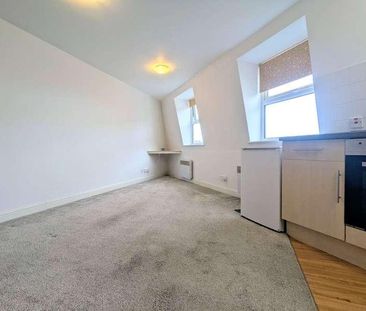 Gillham House, Claremont Road, Bristol, BS7 - Photo 3