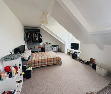 8 bedroom house of multiple occupation to rent - Photo 5