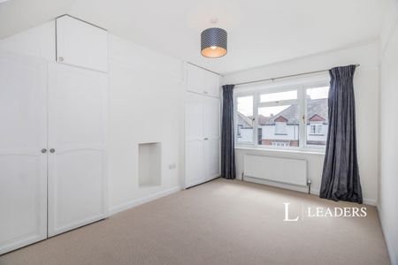 4 bedroom house to rent Sandlands Road, Walton on the Hill, KT20 - Photo 4