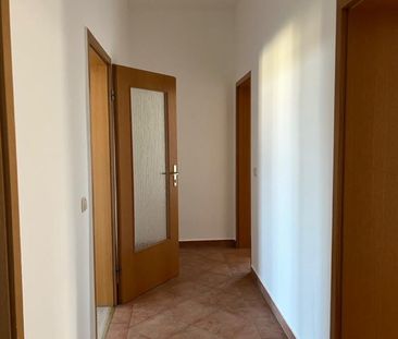 Dreizimmerwohnung mit EBK und Stellplatz - Photo 1