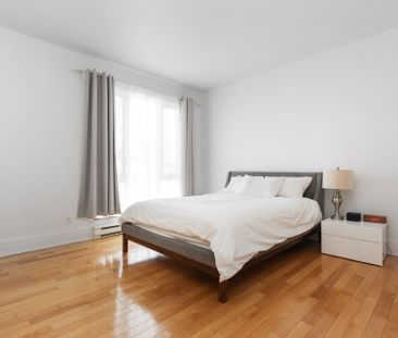 2038 Rue De Bullion, apt. 606 - Photo 6