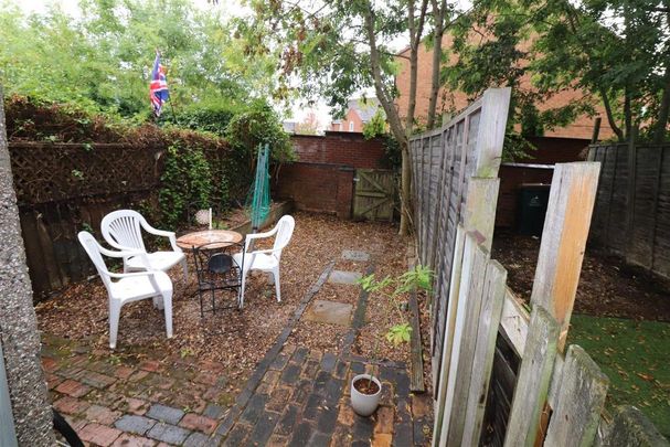 4 bedroom house share to rent - Photo 1