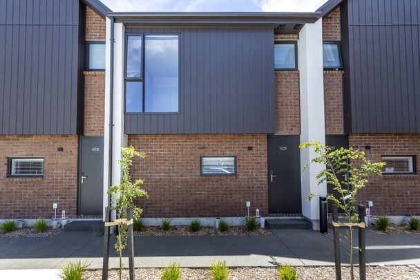 Brand new two bedroom townhouse! - Photo 1