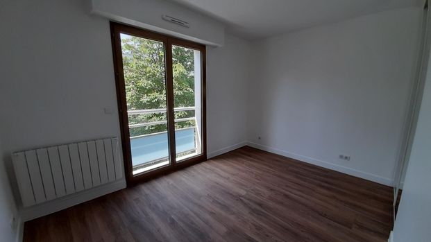 location Appartement F4 DE 90.48m² À LE CHESNAY - Photo 1