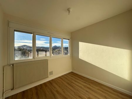 Location Appartement 1 pièce 13m² CLERMONT FERRAND 63000 - Photo 4