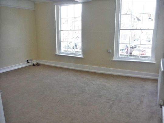 Market Place, Devizes, SN10 - Photo 1