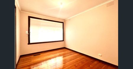 THE PERFECT FAMILY HOME. - Photo 3