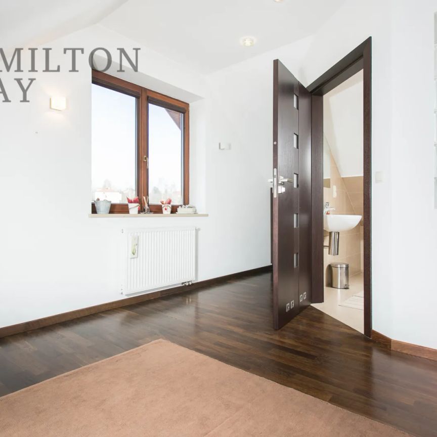 Przestronny dom z czterema sypialniami położony na malowniczej, pięknie zagospodarowanej działce w północnej części Krakowa - Фото 1