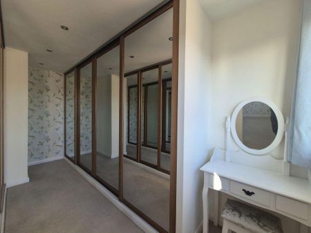 2 bedroom semi-detached house to rent - Photo 5