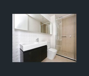 Contemporary Modern Living in the Heart Of Camberwell - Photo 3