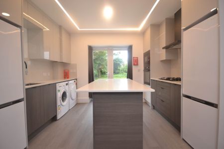 Price £3,000 pcm - Available 01/07/2025 - Unfurnished - Photo 4