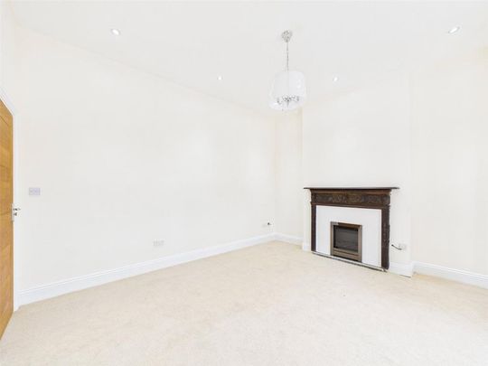 5 bedroom semi-detached house to rent - Photo 1