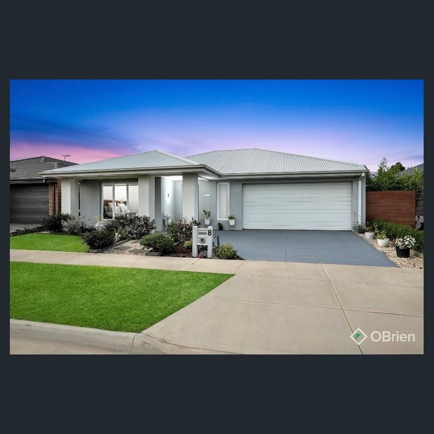 Modern & Comfortable - Photo 1