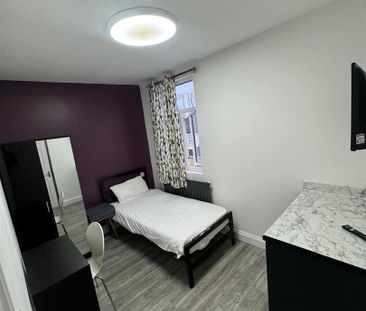 Glenny Road, Barking - Photo 1