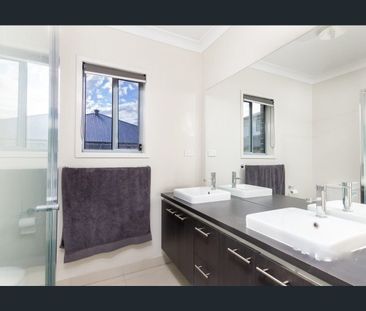 Immaculate Family Home In Leafy Street - Photo 6