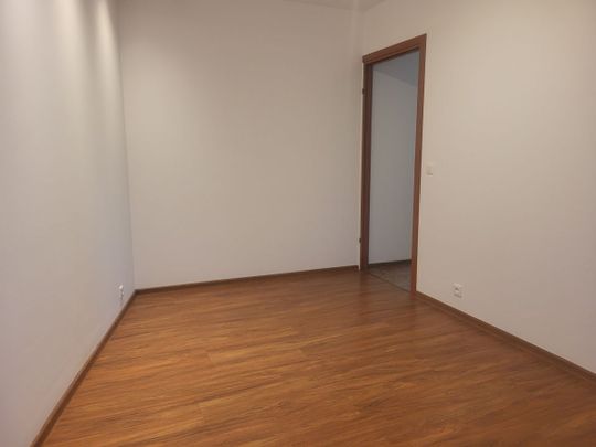 Wygodne mieszkanie z dużą loggią - Photo 1