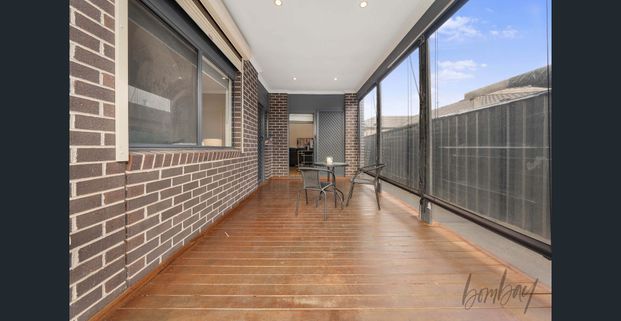 Spacious Family Home for Lease in Prime Craigieburn Location - Photo 1