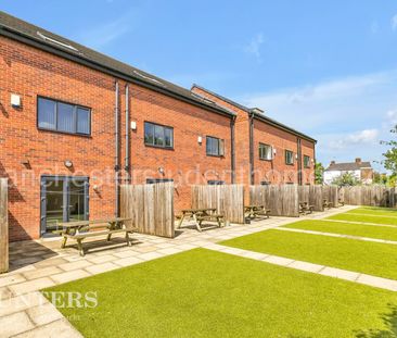 Lower Broughton Road, Salford, M7 2JS - Photo 2