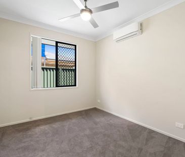 Brand New Home plus 3.5kw Solar Power - Photo 5