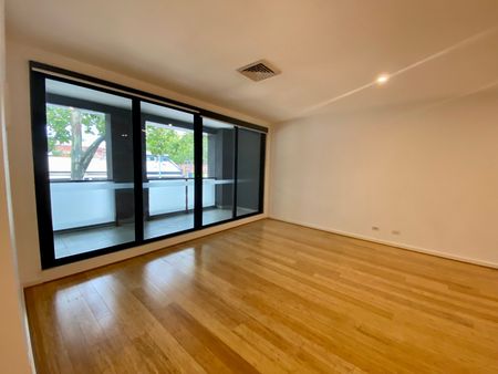 642 Queensberry Street, North Melbourne VIC 3051 - Photo 3