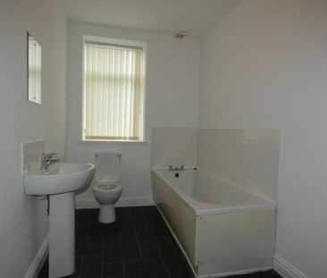 2 bedroom property to rent - Photo 3