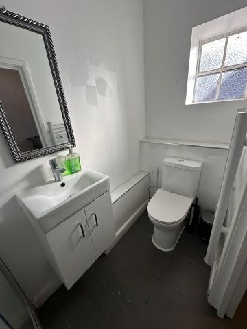 1 Bed Flat, Church Road, NW4 - Photo 3