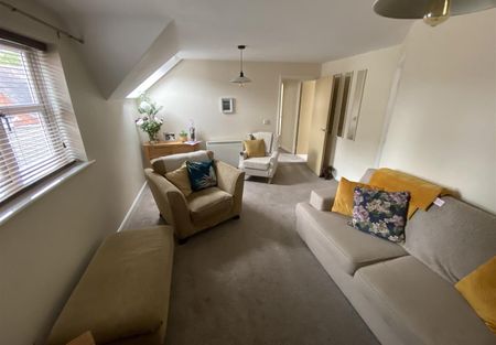 Mossvale Close, Old Hill, Cradley Heath - Photo 5