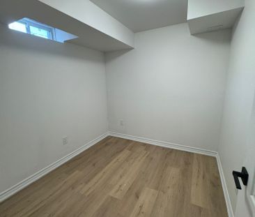 For Lease - 37 Seahorse Avenue, Brampton, Ontario - Photo 6