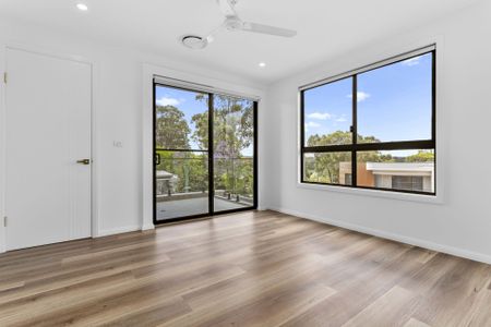 36 Gallop Grove, Lalor Park - Photo 4