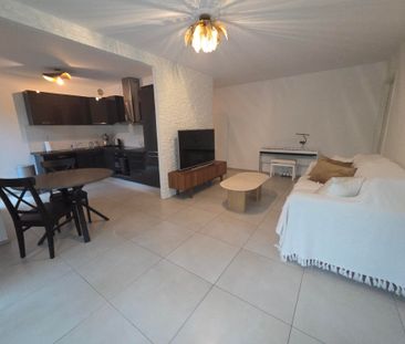 Location Appartement 3 pièces 60m² - Photo 2