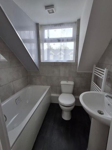 4 bedroom bungalow to rent - Photo 5