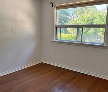 For Lease - 10 Shenley Road, Toronto, Ontario - Photo 5