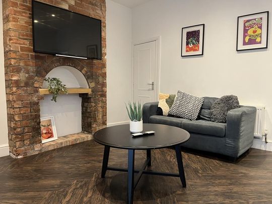 5 bedroom terraced house to rent - Photo 1