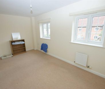 Brandon Close, Shadwell, Leeds - Photo 2