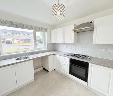 3 bedroom semi-detached house to rent - Photo 5