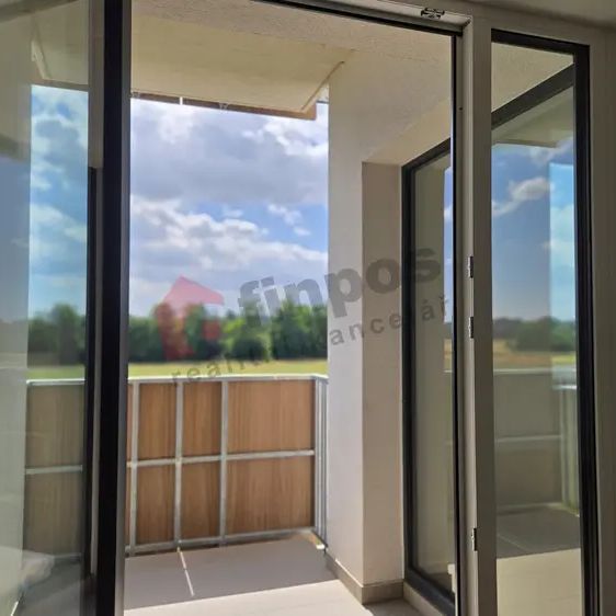 Pronájem téměř nového 1+kk s lodžií a výhledem do zeleně – Loudova, Olomouc - Фото 1