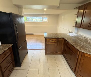 346 Watfield Avenue – Lower - Photo 3