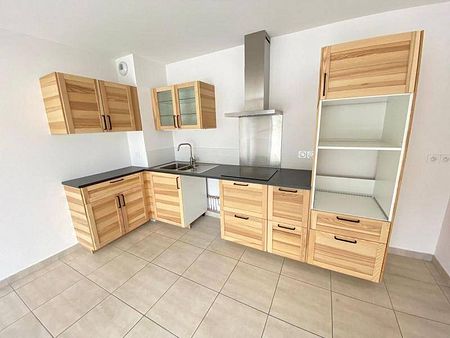 Location appartement récent 3 pièces 64 m² à Saint-Gély-du-Fesc (34980) - Photo 4