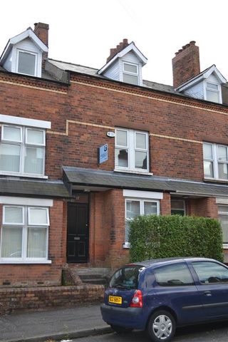 17 Sandhurst Drive, Belfast, BT9 5AY - Photo 4