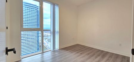 For Lease - 28 Interchange Way Unit# 3912, Vaughan, Ontario - Photo 3